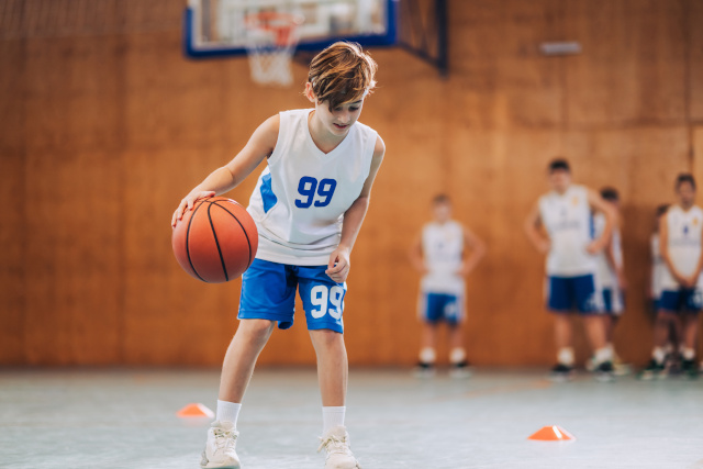 Kind beim Sport in einem der vielen Vereine in Deutschland